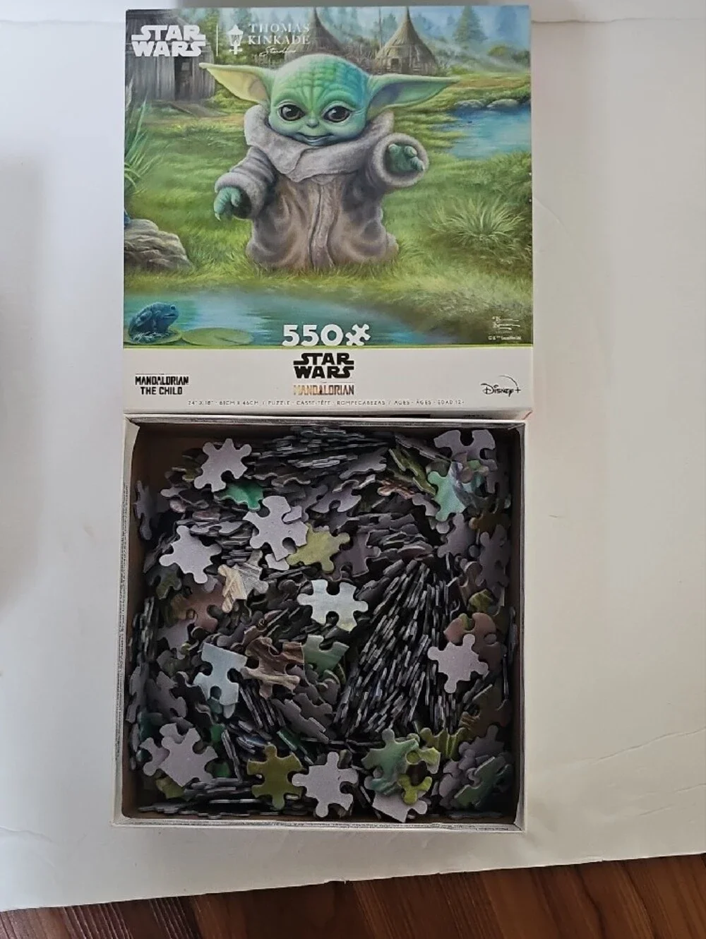 Star Wars Grogu Puzzle - Green and Brown Artwork 550-piece puzzle